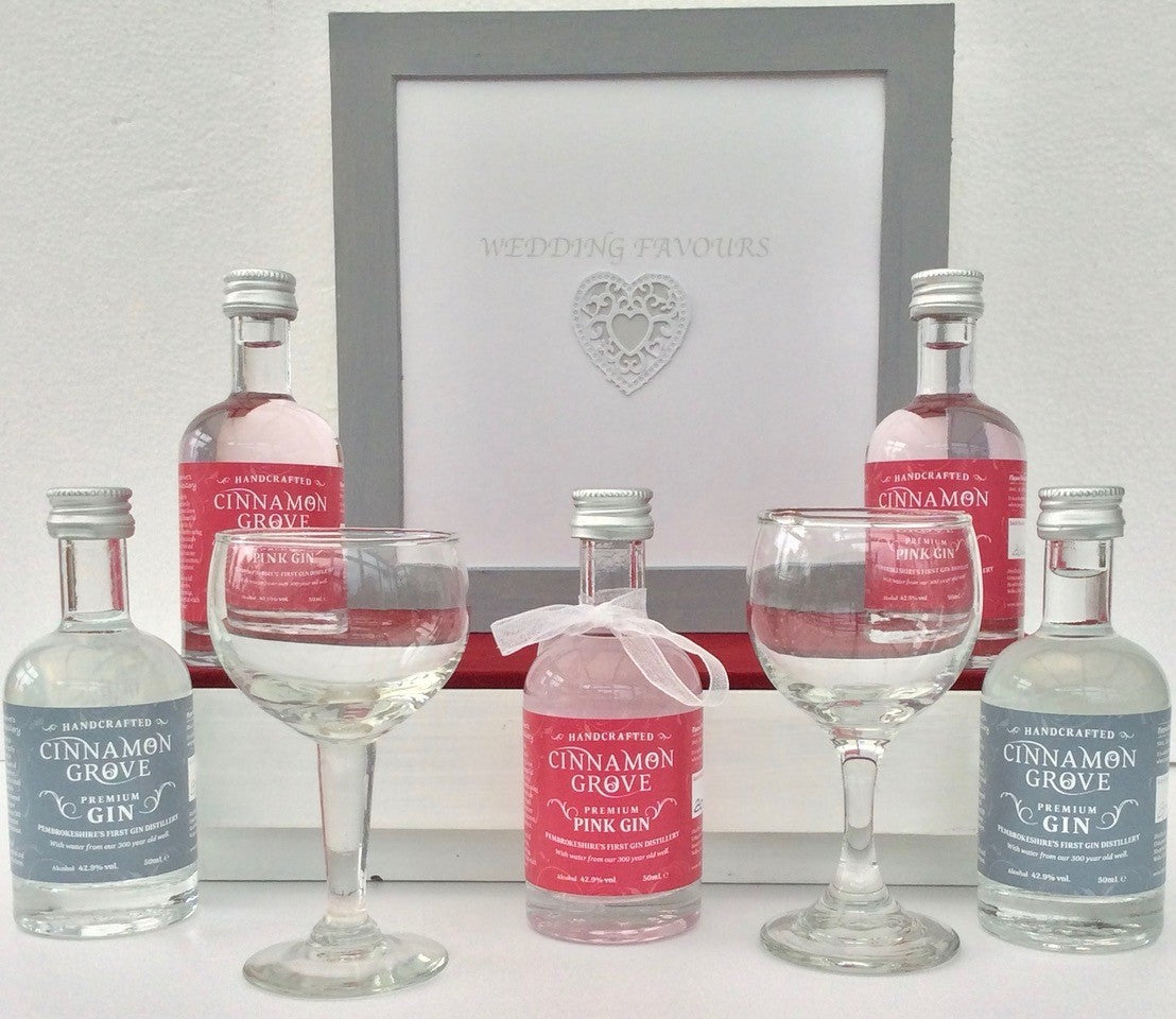 bespoke wedding favours of handcrafted miniature bottles of cinnamon grove handcrafted Pembrokeshire gins